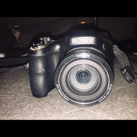 Sony camera - Picture 5 of 5